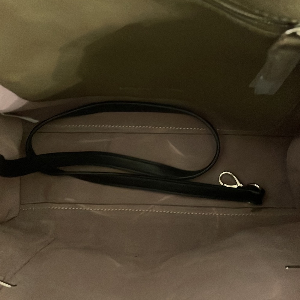 Danielle Nicole Tote - Picture 5 of 8